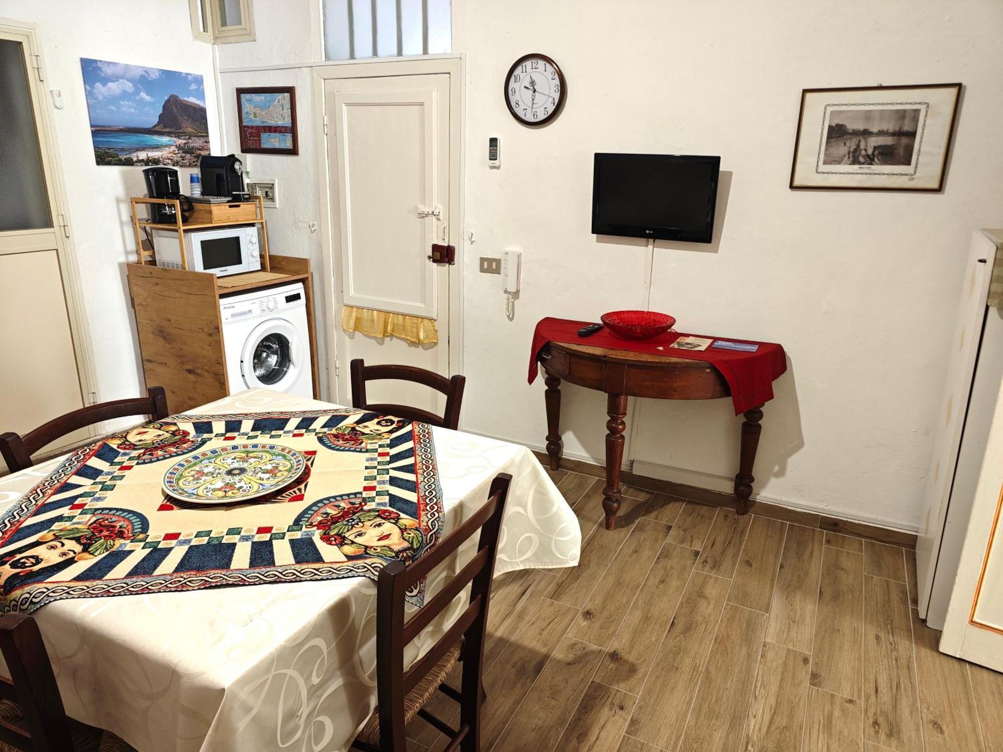 Appartamenti Piazza Vittorio Trapani Rum bild